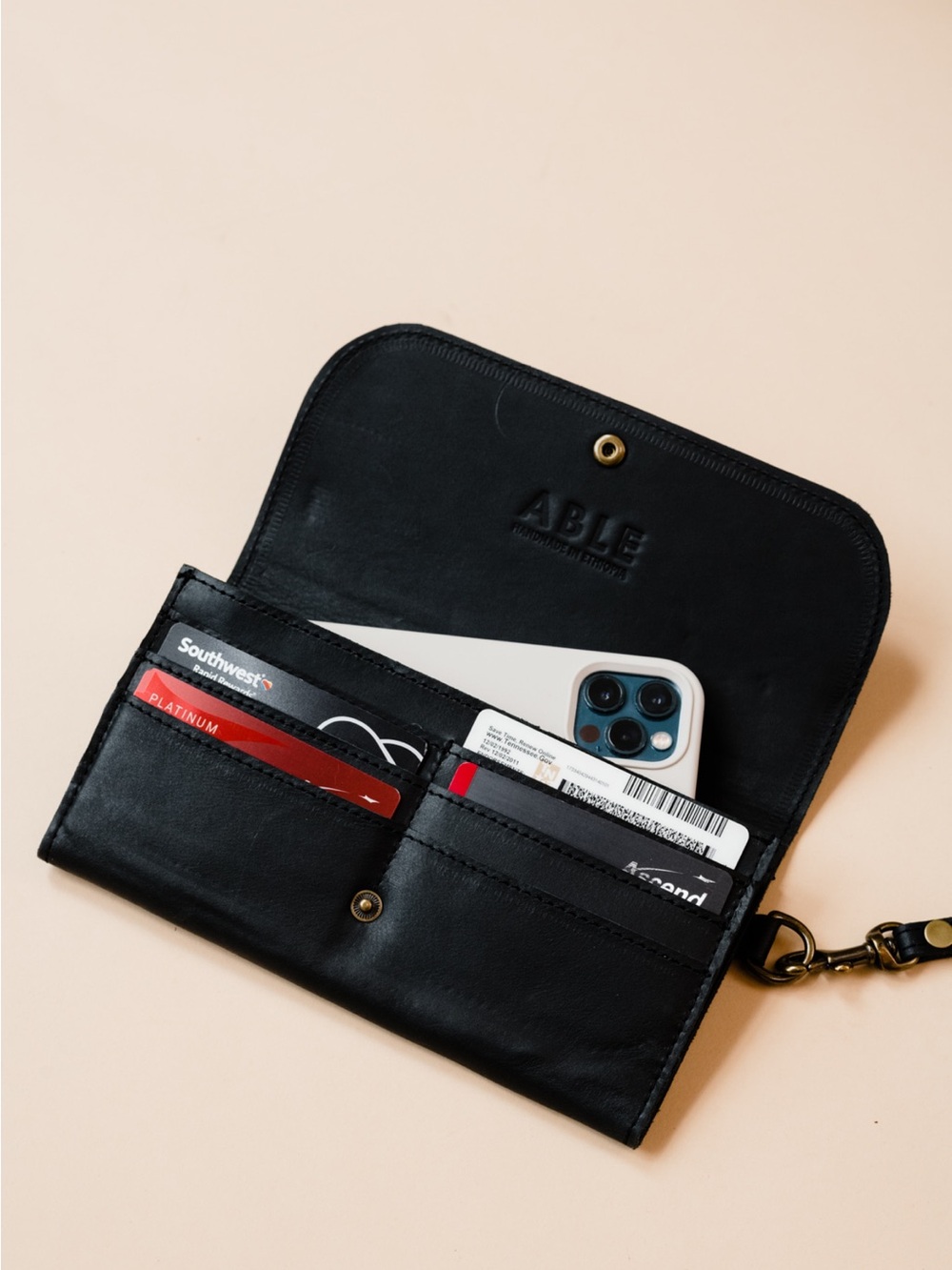 Able Mare Phone Wallet Black